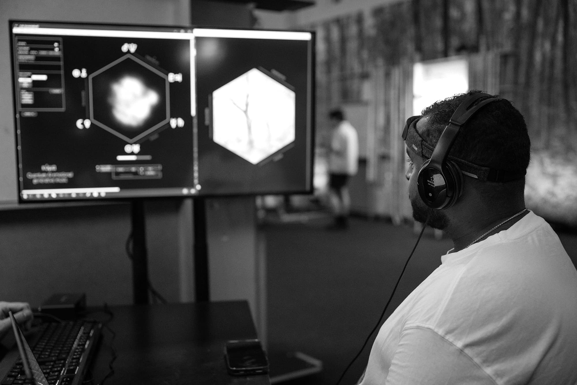 KUMA — quantum-enhanced generative music platform